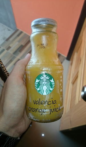 Starbuck Valencia orange juice