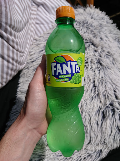 Fanta White Grape Bilé hrozno